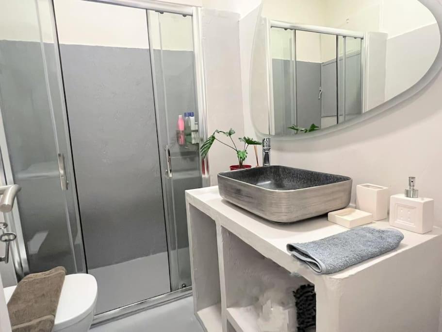 2Bdr Boutique Full Apt In Plaka 아테네 외부 사진