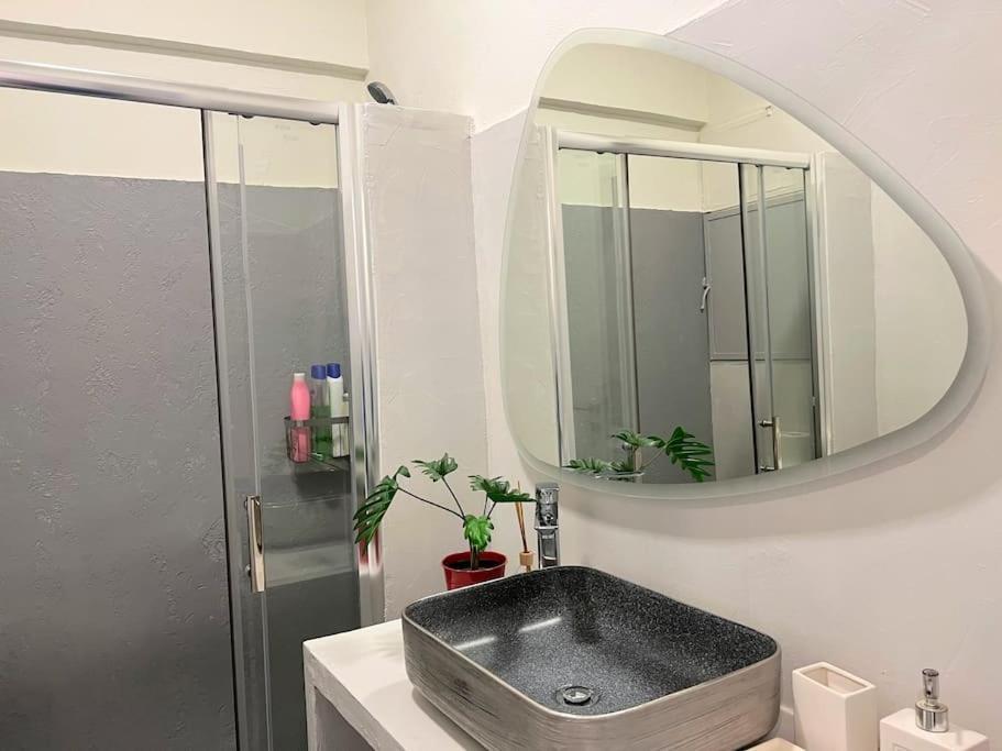 2Bdr Boutique Full Apt In Plaka 아테네 외부 사진