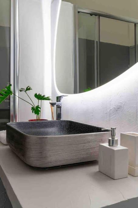 2Bdr Boutique Full Apt In Plaka 아테네 외부 사진