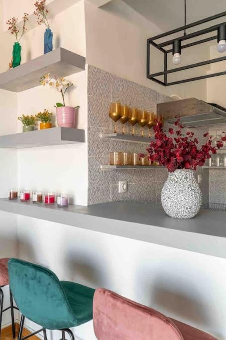 2Bdr Boutique Full Apt In Plaka 아테네 외부 사진